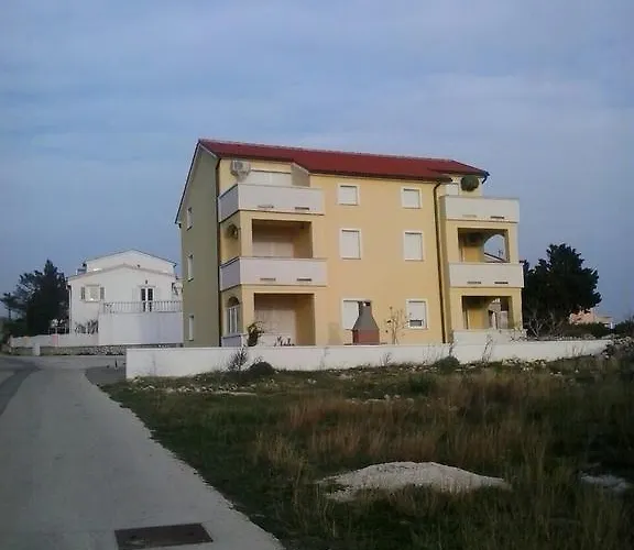 Apartment Elza Povljana