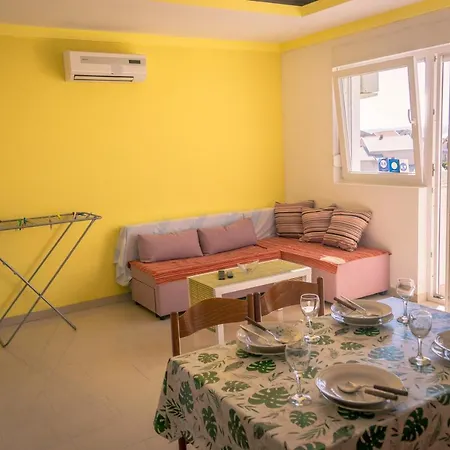 Elza Apartamento Povljana