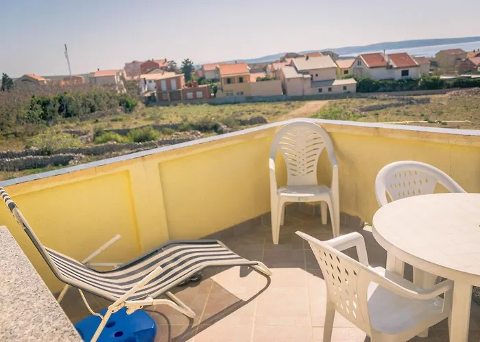 Elza * ポヴリャナ