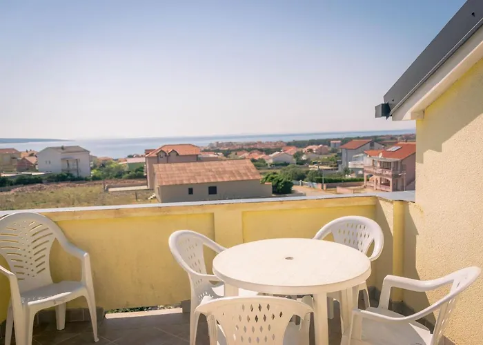 Elza Apartamento Povljana